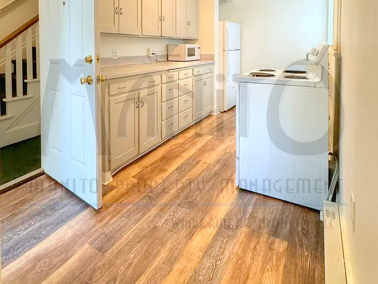 928 W 7th Ave — Photo 4