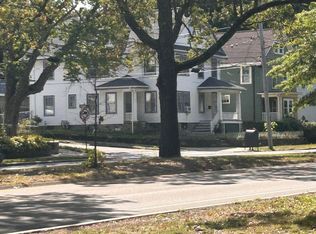 176 Brush Hill Rd #2, Milton, MA 02186