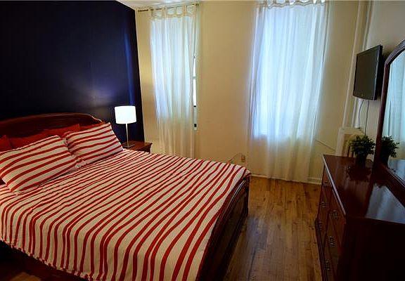 3rd image of 135 E 110th St APT 2D