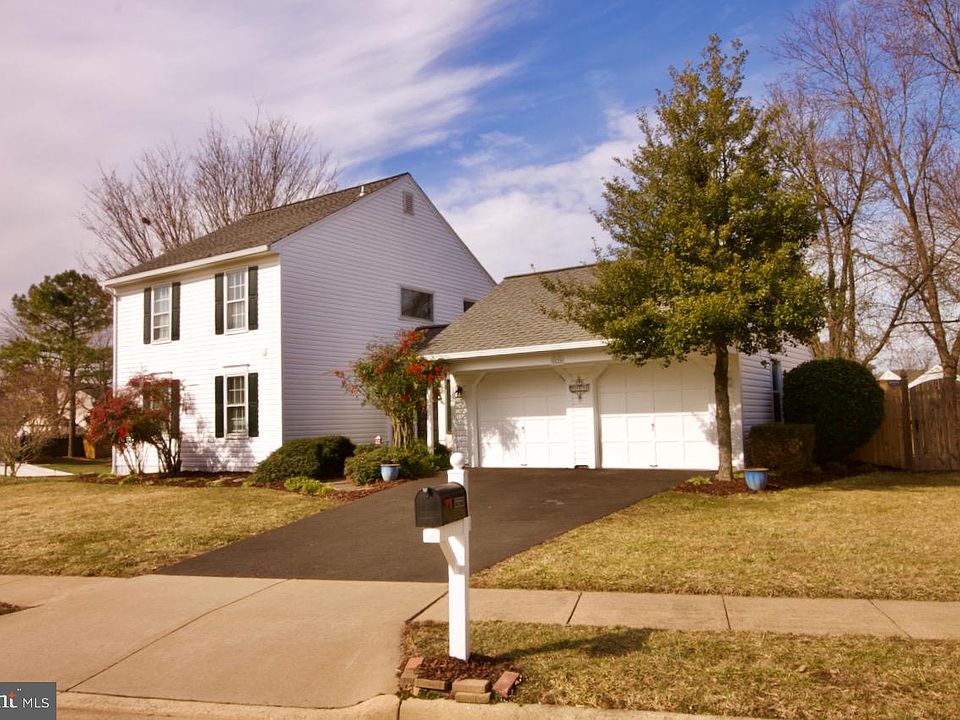 1st image of 5420 Clubside Ln