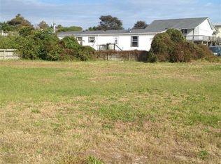 120 Hanby Ave, Carolina Beach, NC 28428