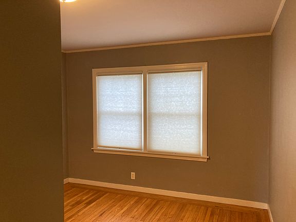 4th image of 942 S B St