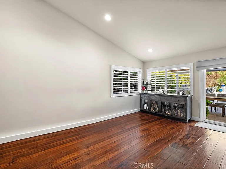 22 Lexington Way — Photo 8