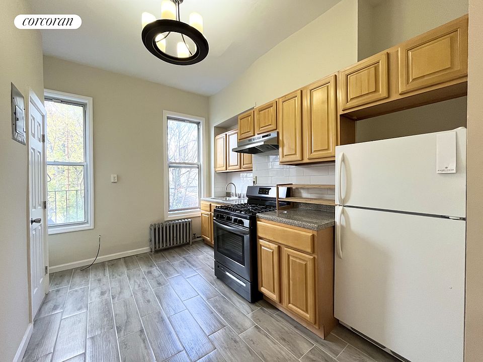 1st image of 1718 8th Ave APT 2
