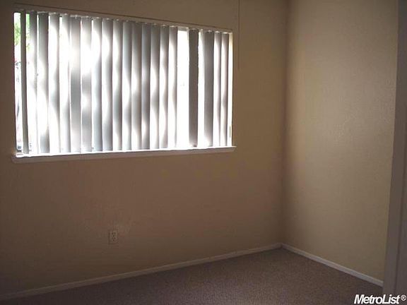 2nd image of 5020 Clover Glen Way