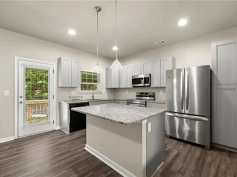 4202 Chatham Ridge Dr — Photo 17