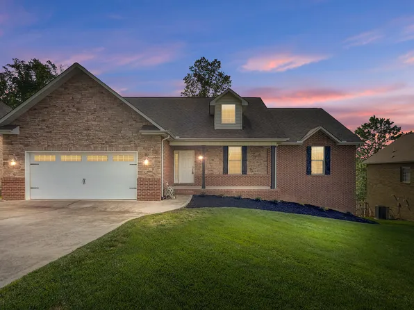 1461 Branch Field Ln, Knoxville, TN 37918