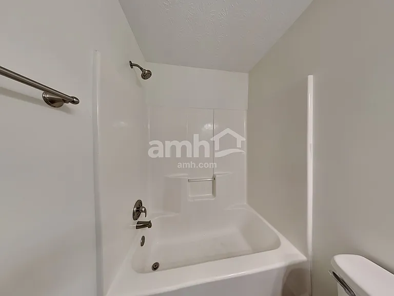 302 Springmoor Ln — Photo 15