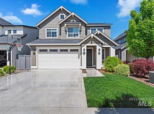 10128 Irongate Dr, Nampa, ID 83687
