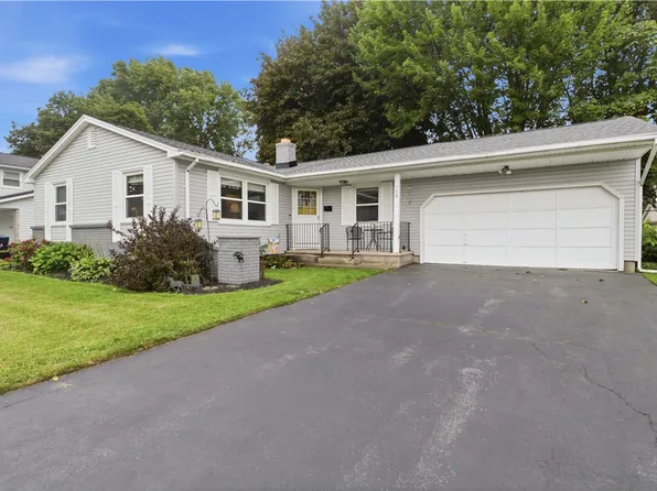 168 Carmas Dr, Rochester, NY 14626