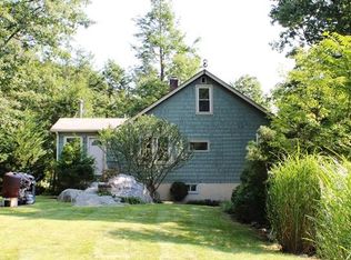 330 Lake Dr, Lake Peekskill, NY 10537