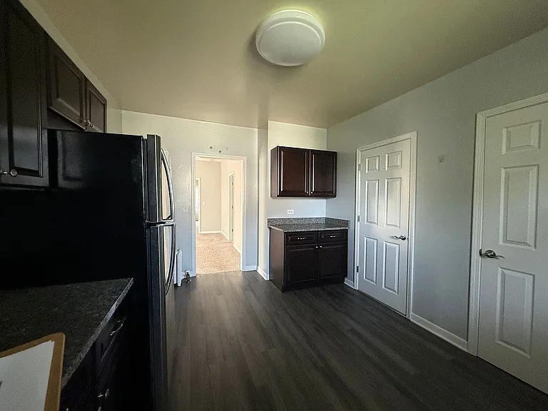 150 Rockford Ave — Photo 7