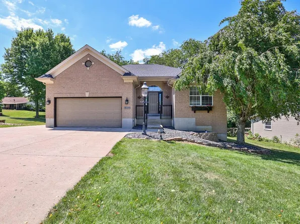 20352 Longview Dr, Lawrenceburg, IN 47025