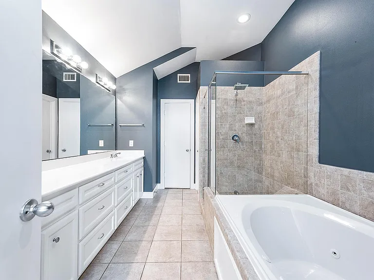 7650 Springhill St #704 — Photo 18