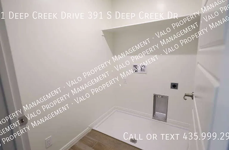 391 S Deep Creek Dr — Photo 21
