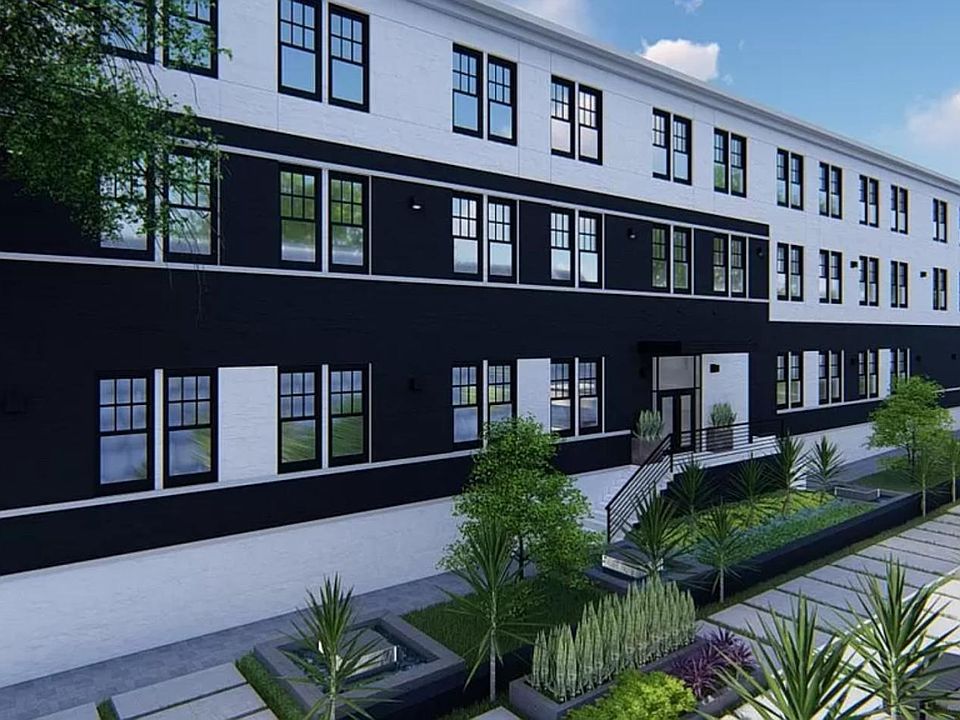 2nd image of 302 Hoyt St #1