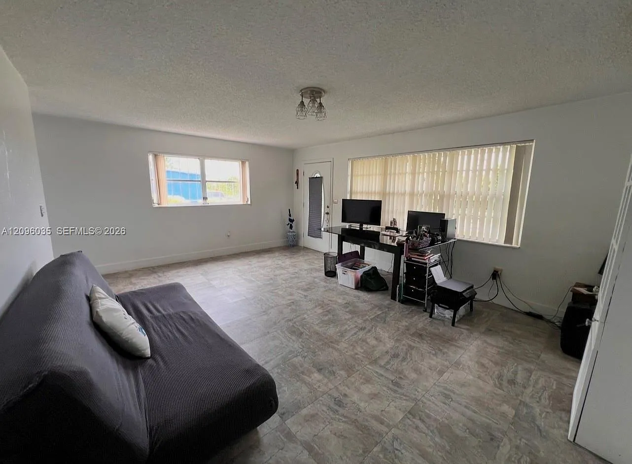 Golf Estates 1st Addn — Photo 3