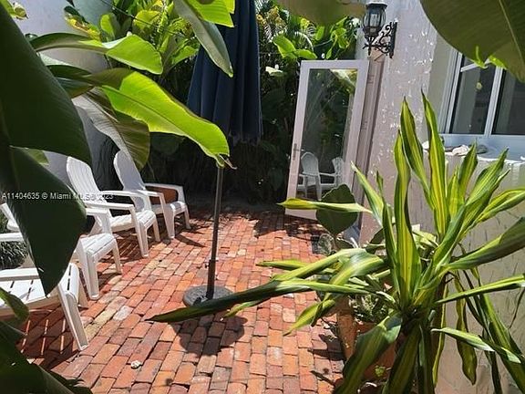 4th image of 1106 Tangier St