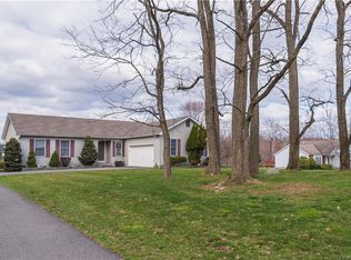 95 E Rock Cut Rd, Walden, NY 12586