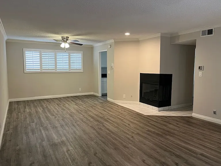 7700 Topanga Canyon Blvd — Photo 9