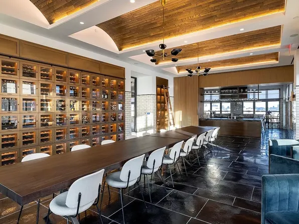 180 Front Street image 9 of 37