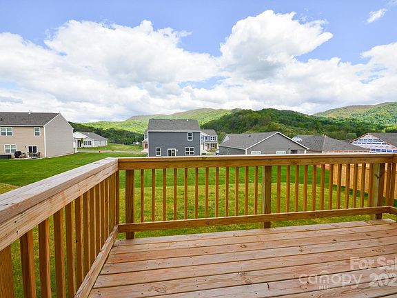 4th image of 60 Farmwood Trl