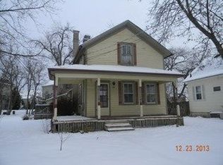 105 Galligan Rd, Gilberts, IL 60136