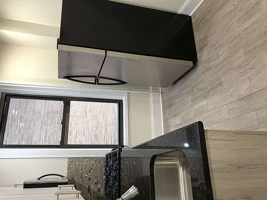 Rented by Metropolis International Realty Inc. | media 4