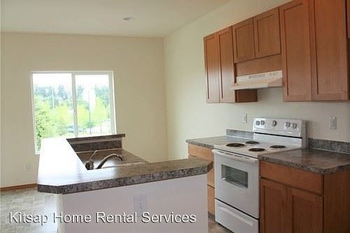 3rd image of 126 N Cambrian Ave