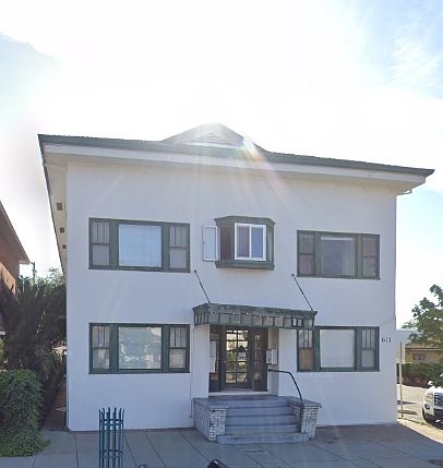1st image of 611 E St #9