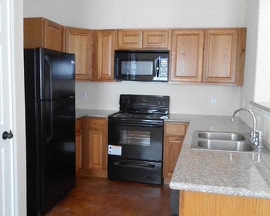 5th image of 4813 Appleseed Ct