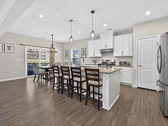 201 Devon Fields Dr — Photo 9