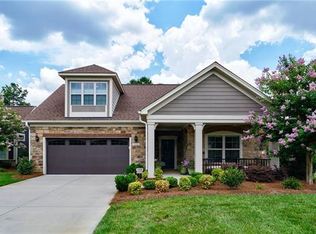 1000 Avalon Pl, Matthews, NC 28104