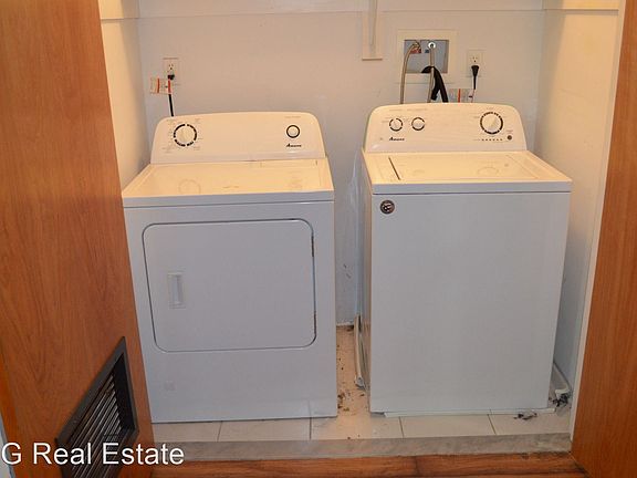 5th image of 158 Ferry St Unit 1