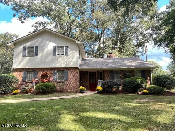 125 Eastwood Dr, Florence, MS 39073