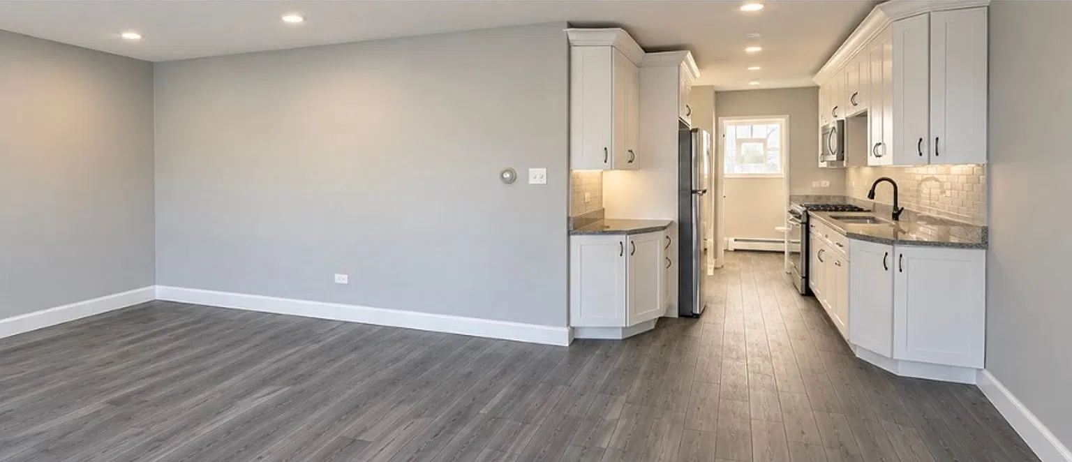 360 East North Avenue — Photo 3
