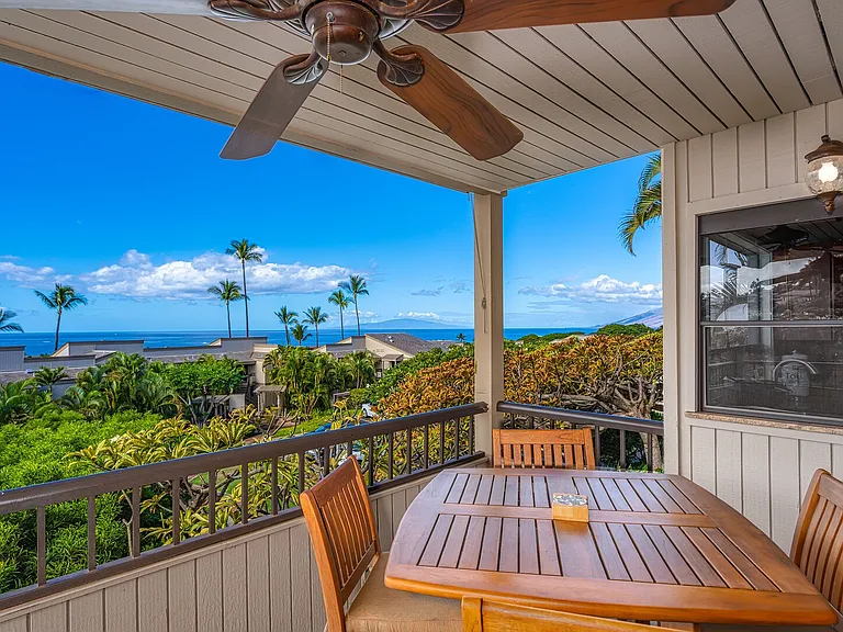 Wailea Ekolu Pl — Photo 2