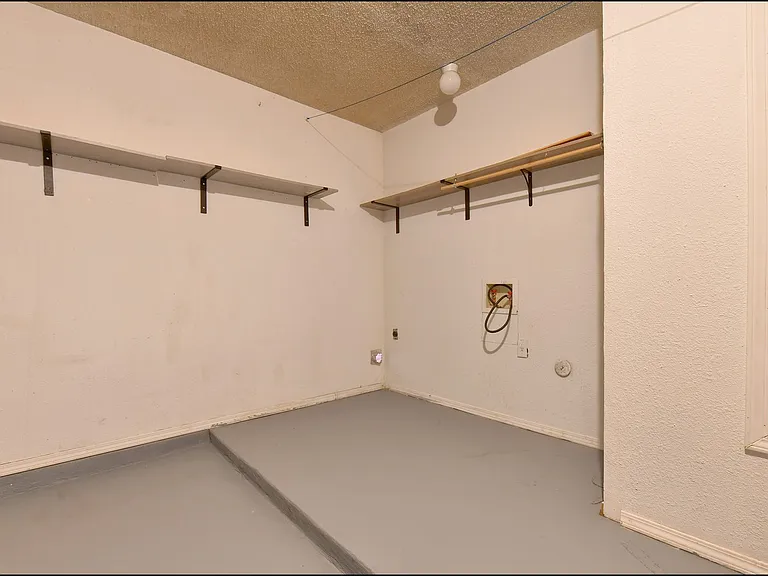 7317 Desierto Rico Ave — Photo 32