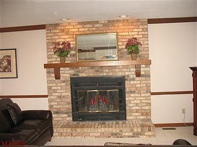 2nd image of 121 Staehle Ct