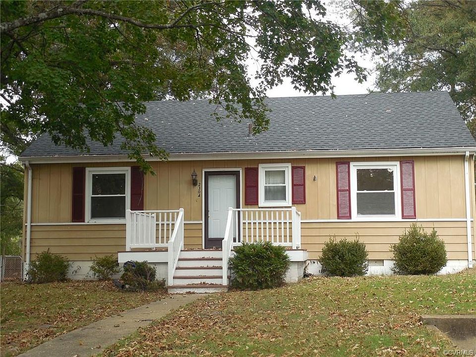 1st image of 2304 Lenora Ln