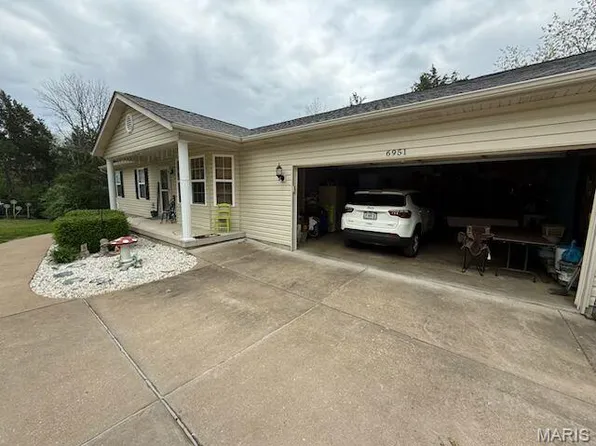 6951 Rivermont Trl, House Springs, MO 63051