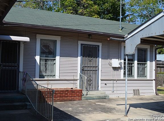 5th image of 2107 Steves Ave