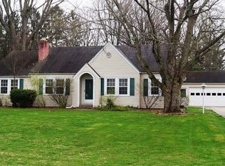 523 Davis Dr, Anderson, IN 46011