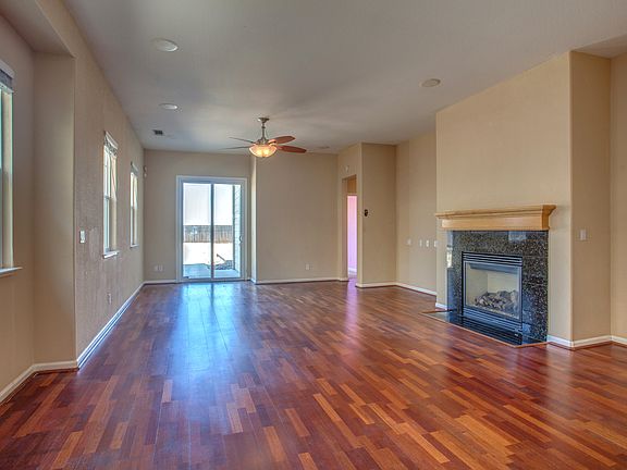 3rd image of 1609 Cherry Blossom Ln