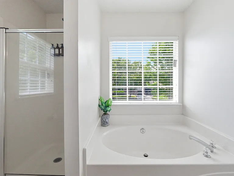 7149 Cobden Ln — Photo 12