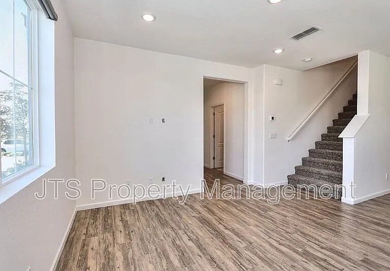 3217 Sunny Gate Ln — Photo 11