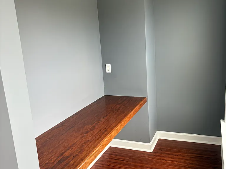 5001 Killam Ave #3 — Photo 4
