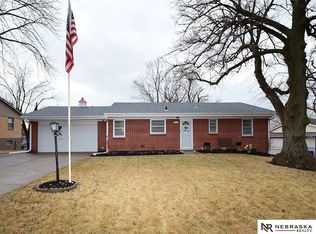 3009 Blue Ridge Dr, Bellevue, NE 68147