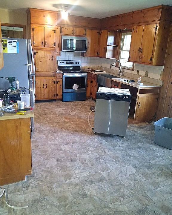 2nd image of 400 Mortimer Dr