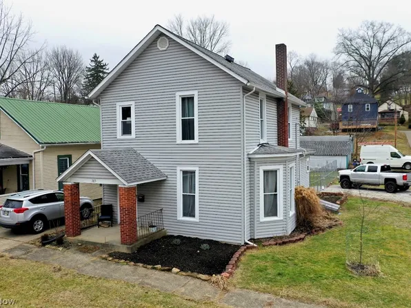 285 S Crawford St, Millersburg, OH 44654